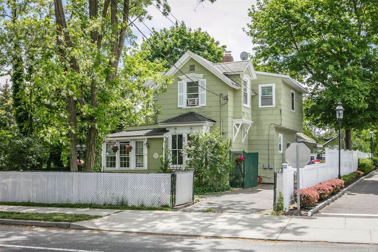 24 5th Avenue - Photo 1