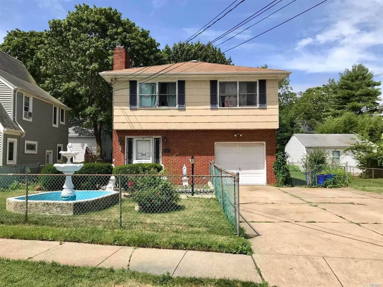 260 Bayview Avenue - Photo 1