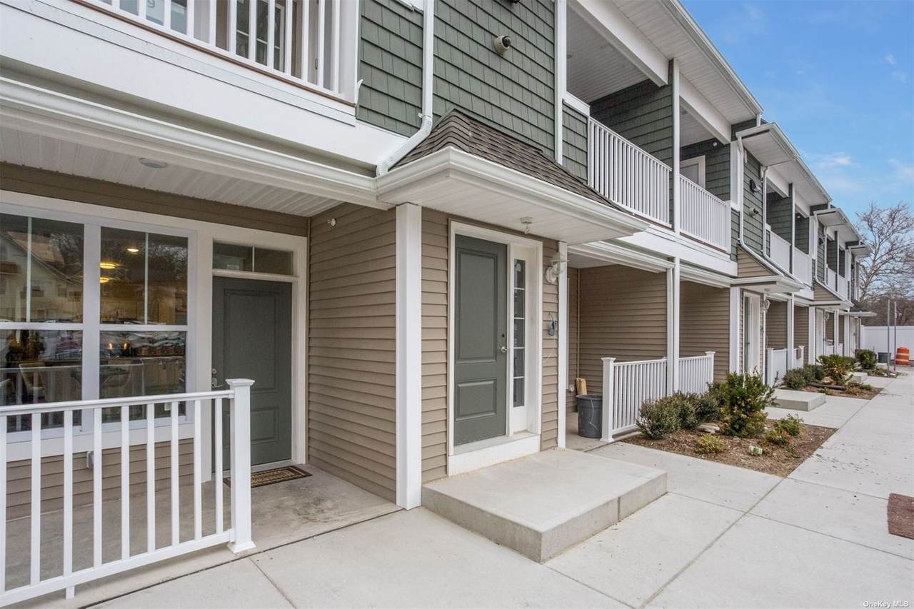 1046 New York Avenue - Photo 1