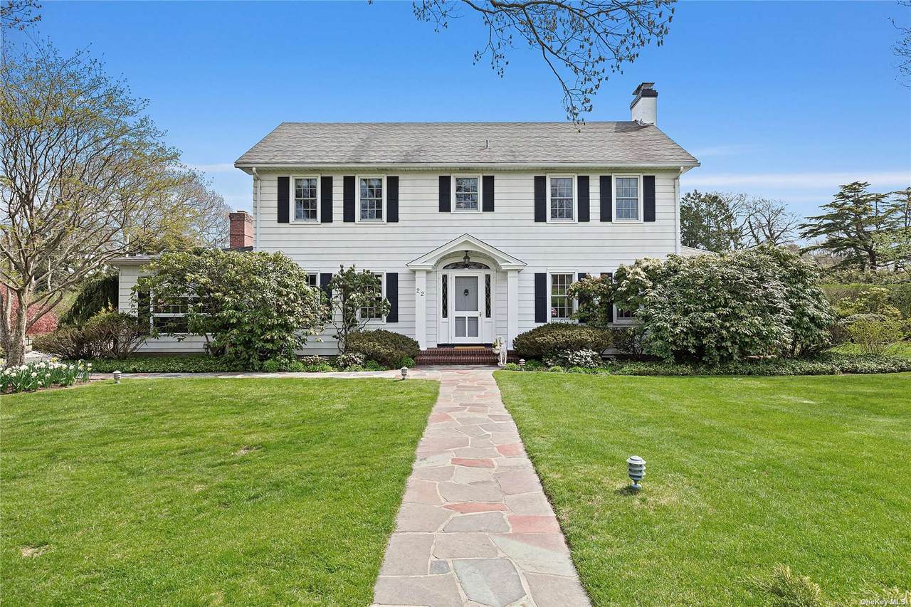22 Aspatuck Road - Photo 1