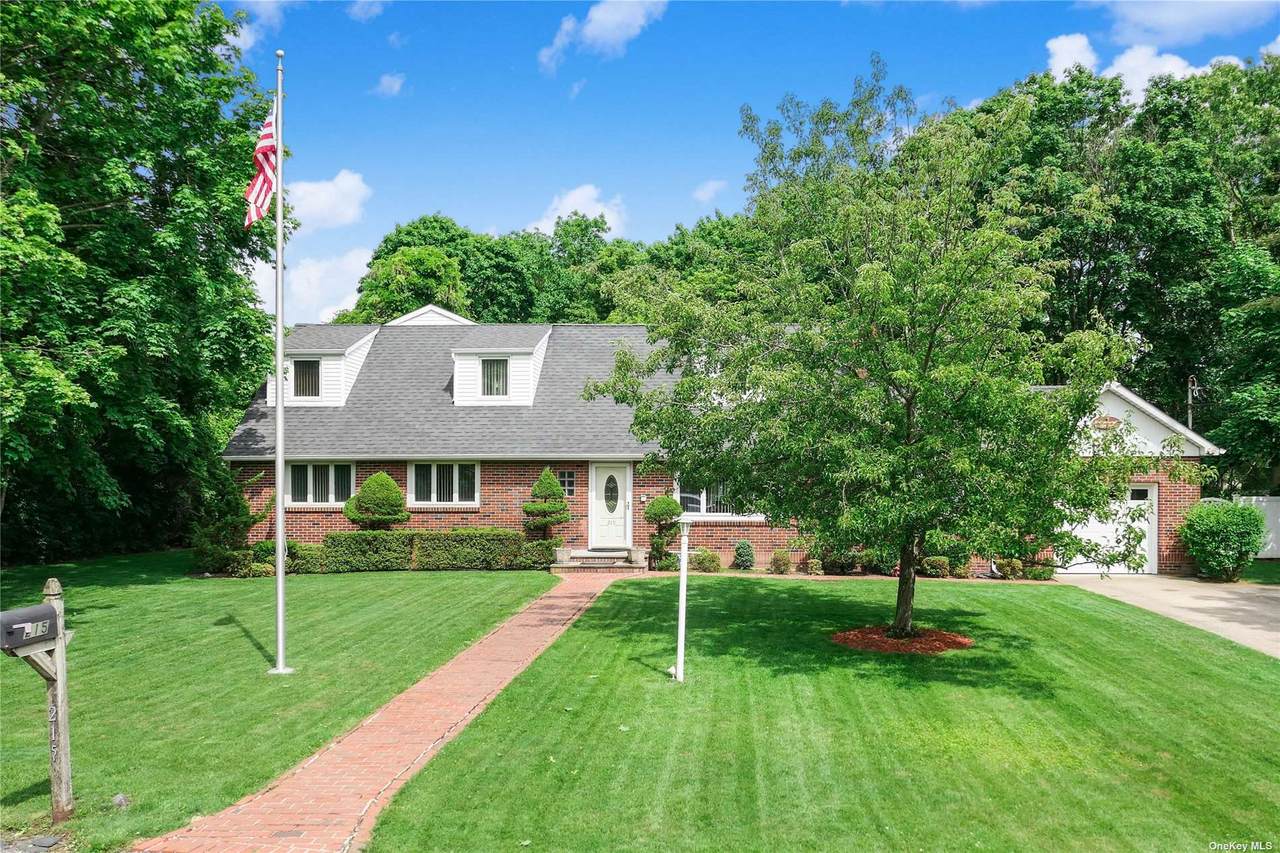 215 Woodacres Road - Photo 1