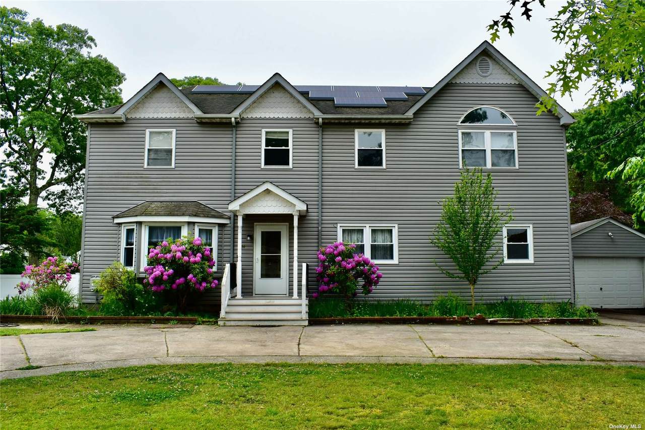 74 Greenport Avenue - Photo 1