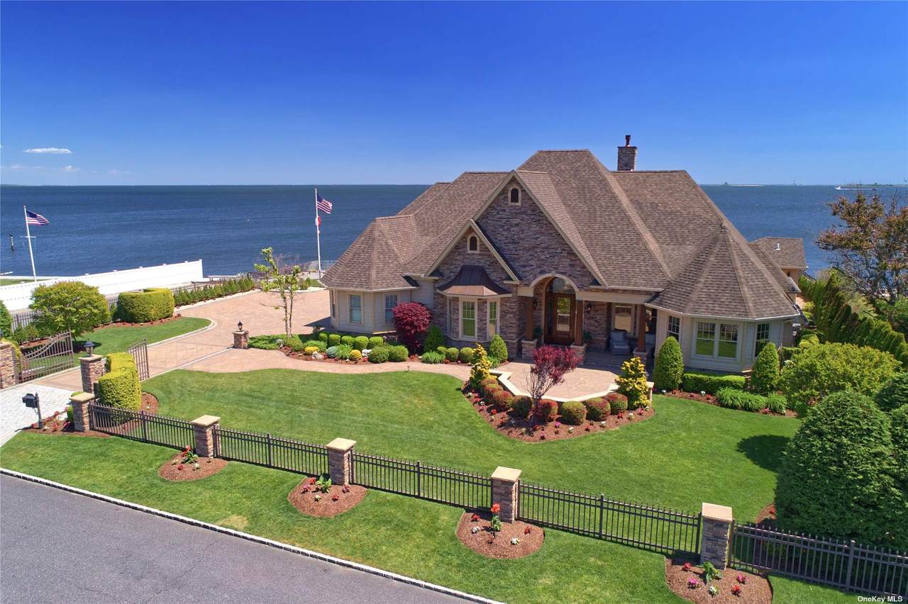 4 Shoal Drive - Photo 1
