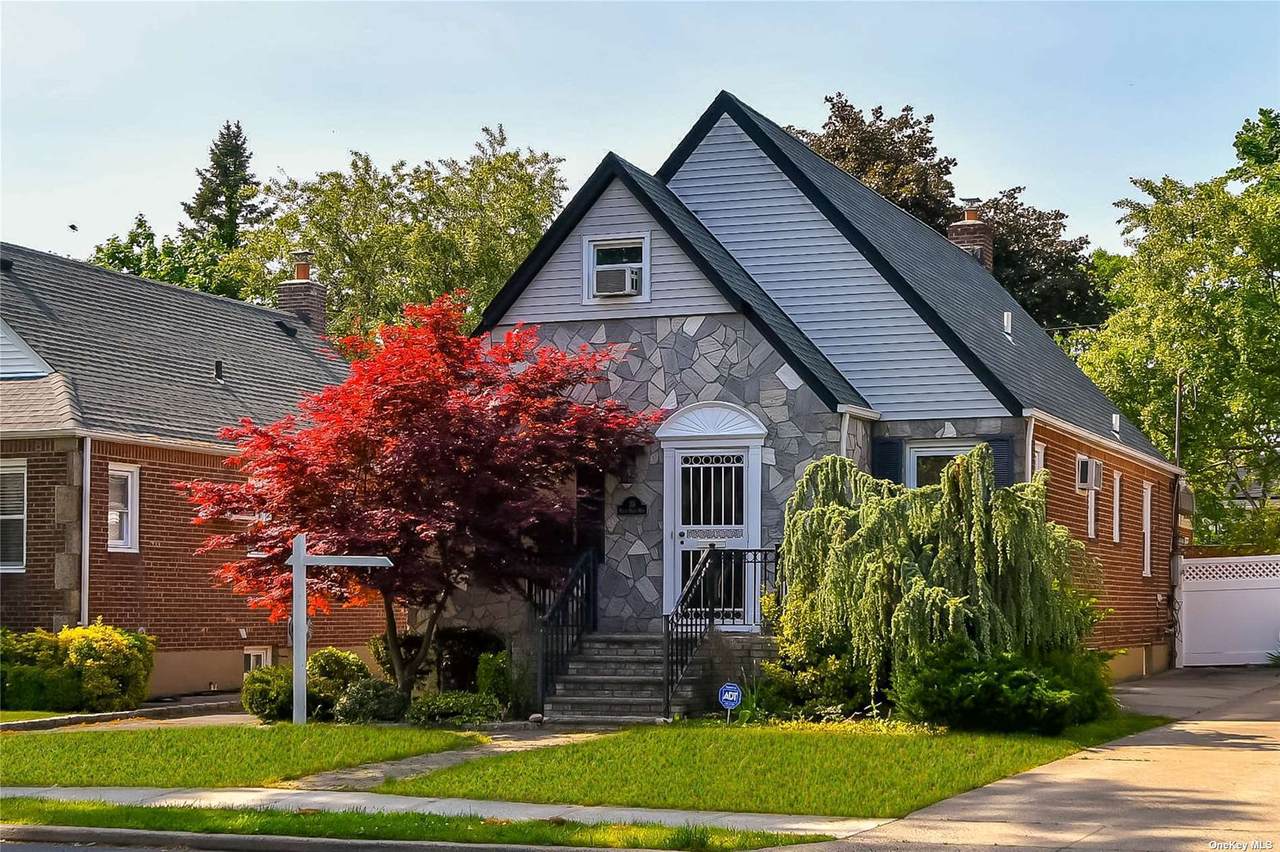 30 Maple Drive - Photo 1