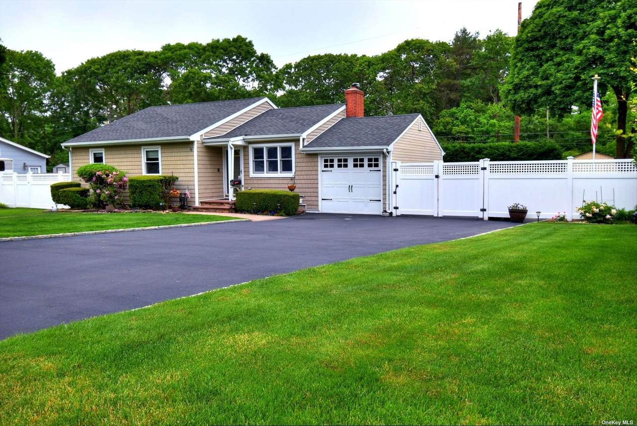 39 Locust Street - Photo 1