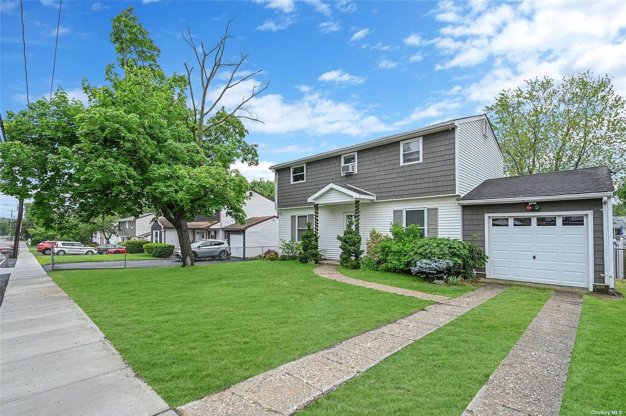 324 Hawkins Road - Photo 1