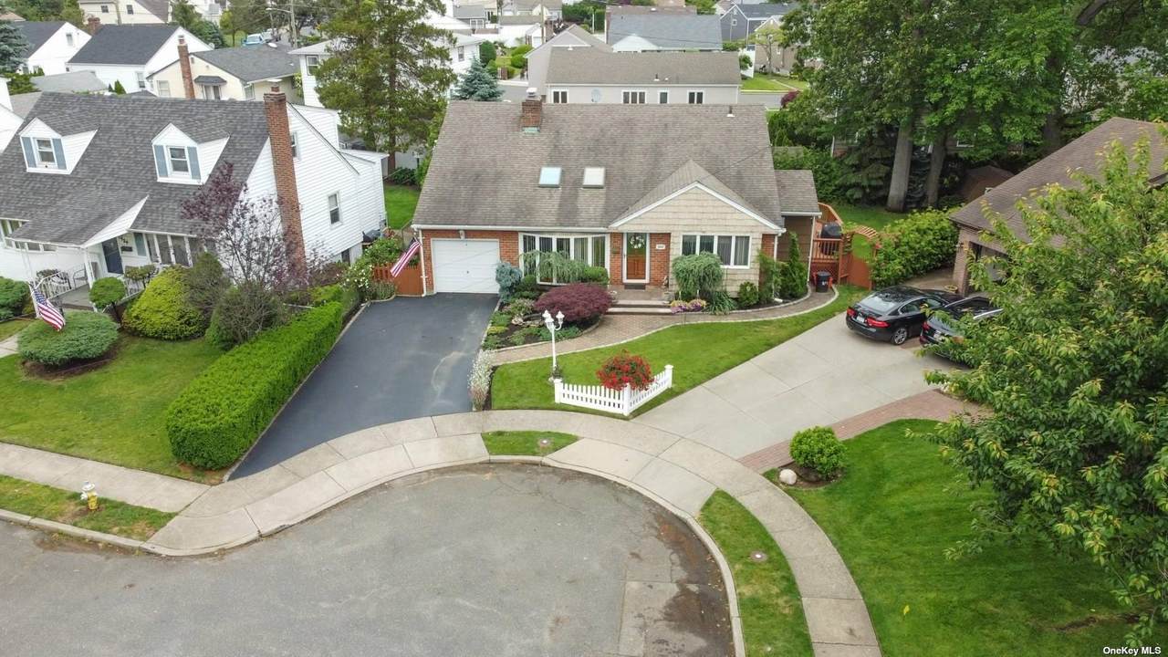 800 Hancock Avenue - Photo 1