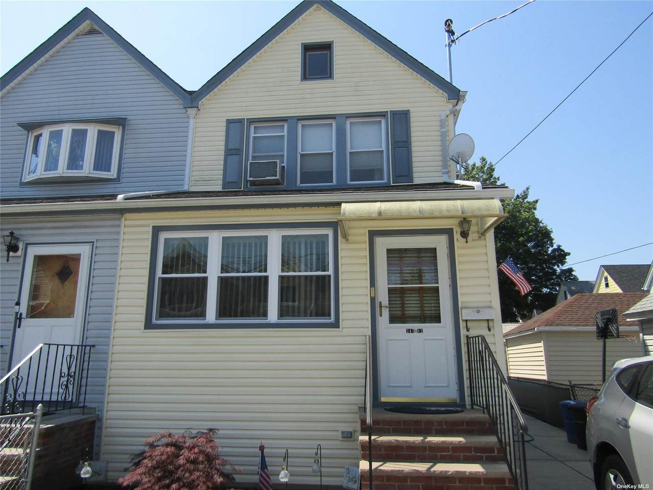 247-12 89th Avenue - Photo 1