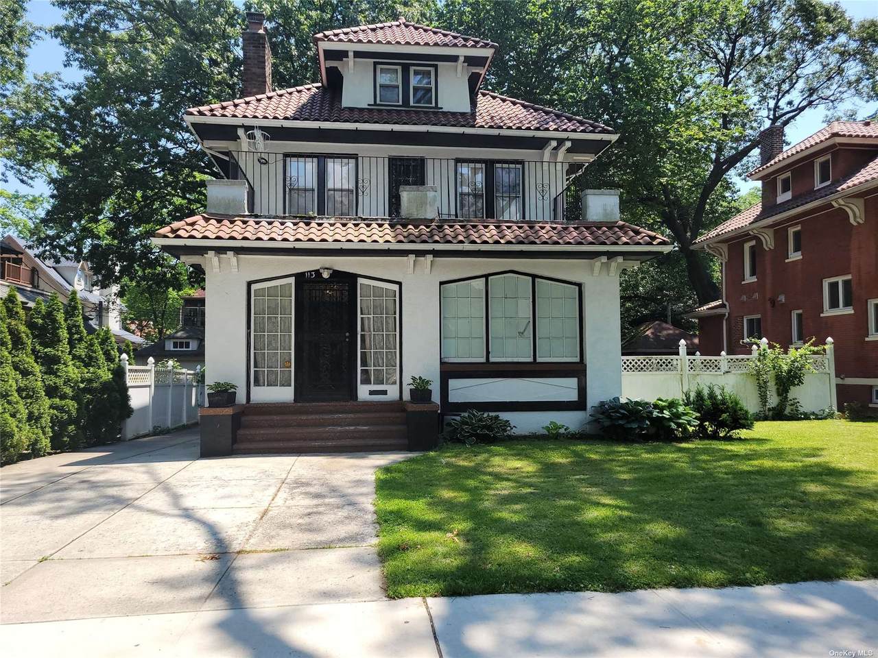 113 82nd Avenue - Photo 1