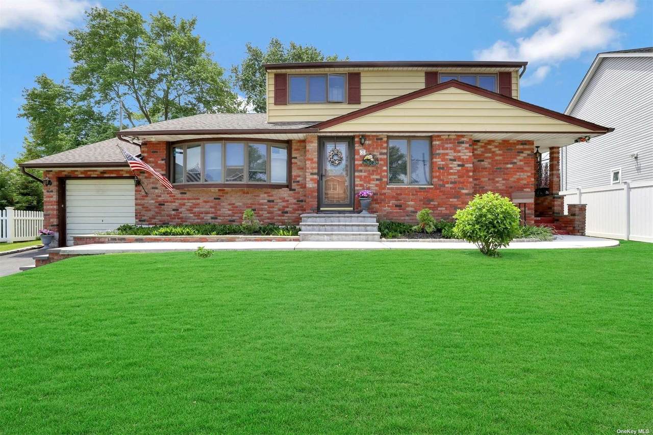 15 Alexander Drive - Photo 1