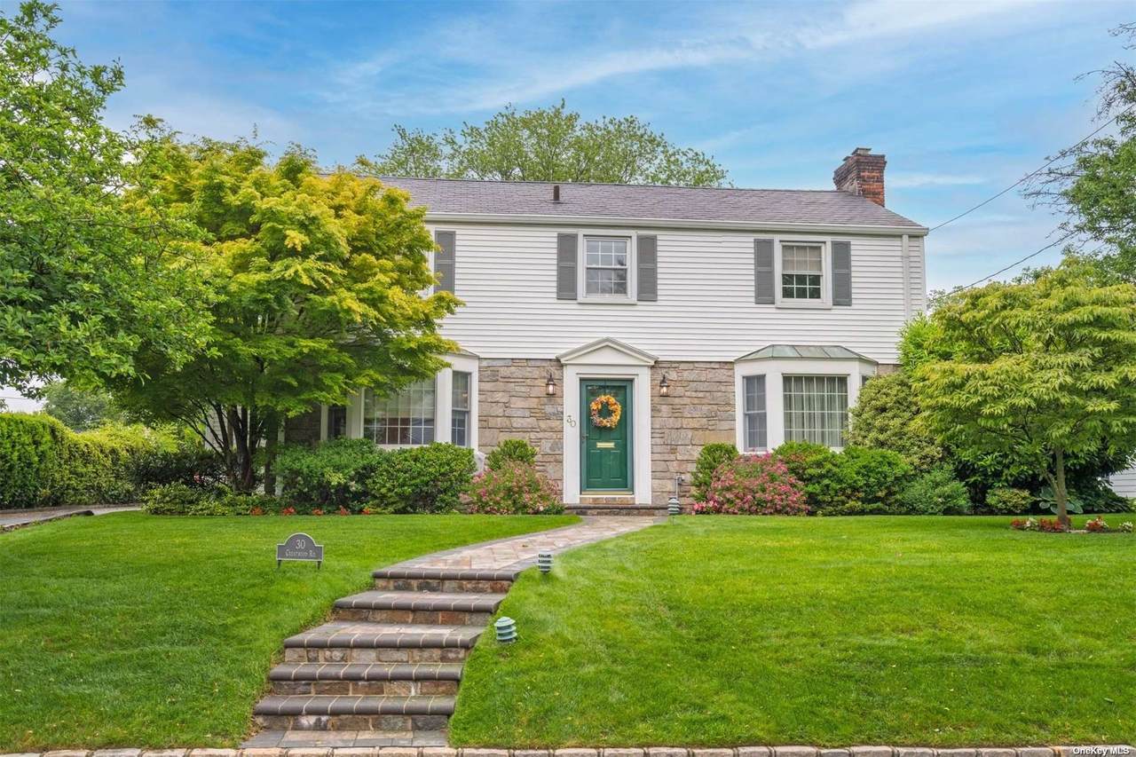 30 Crestwood Road - Photo 1