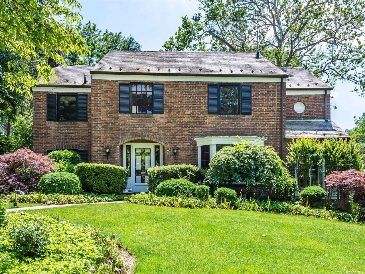 18 Stonehenge Road - Photo 1