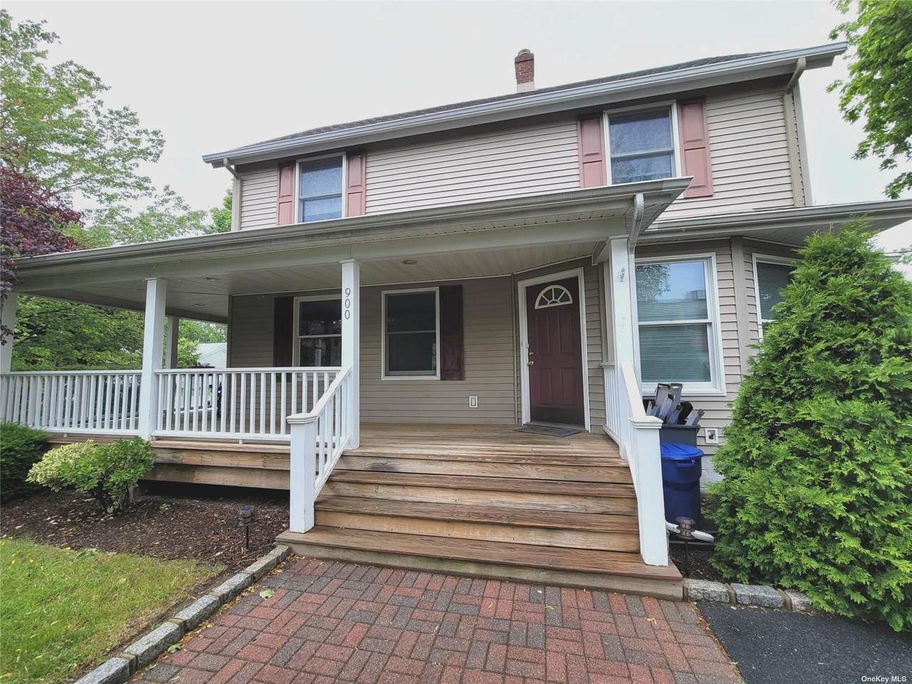 900 1st Street - Photo 1