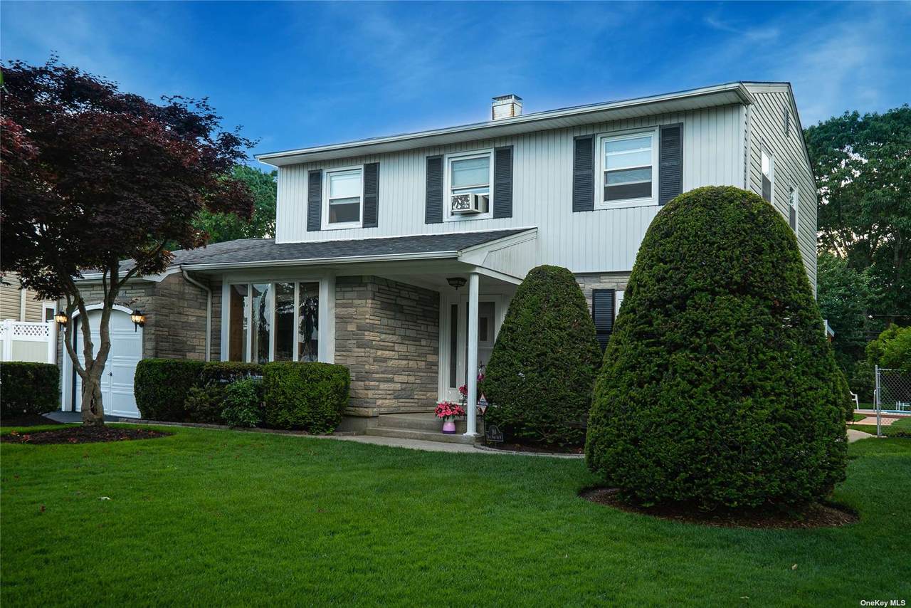 184 Blue Point Road - Photo 1