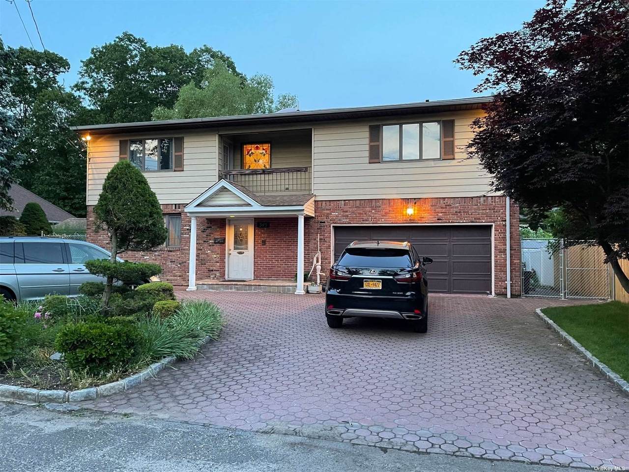 345 Oakford Street - Photo 1