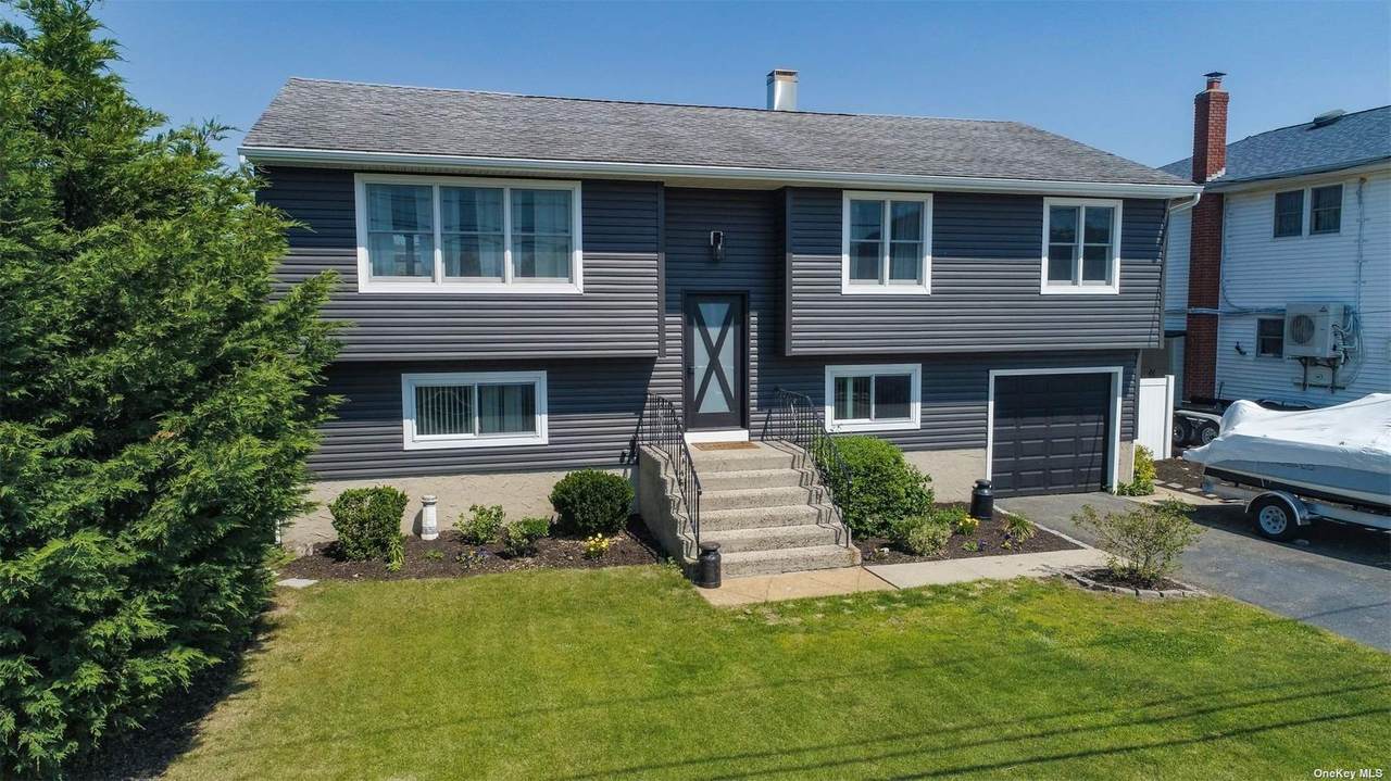 2627 Neptune Avenue - Photo 1
