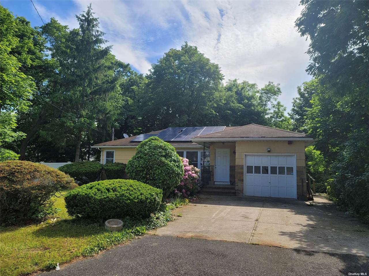 409 Columbus Avenue - Photo 1