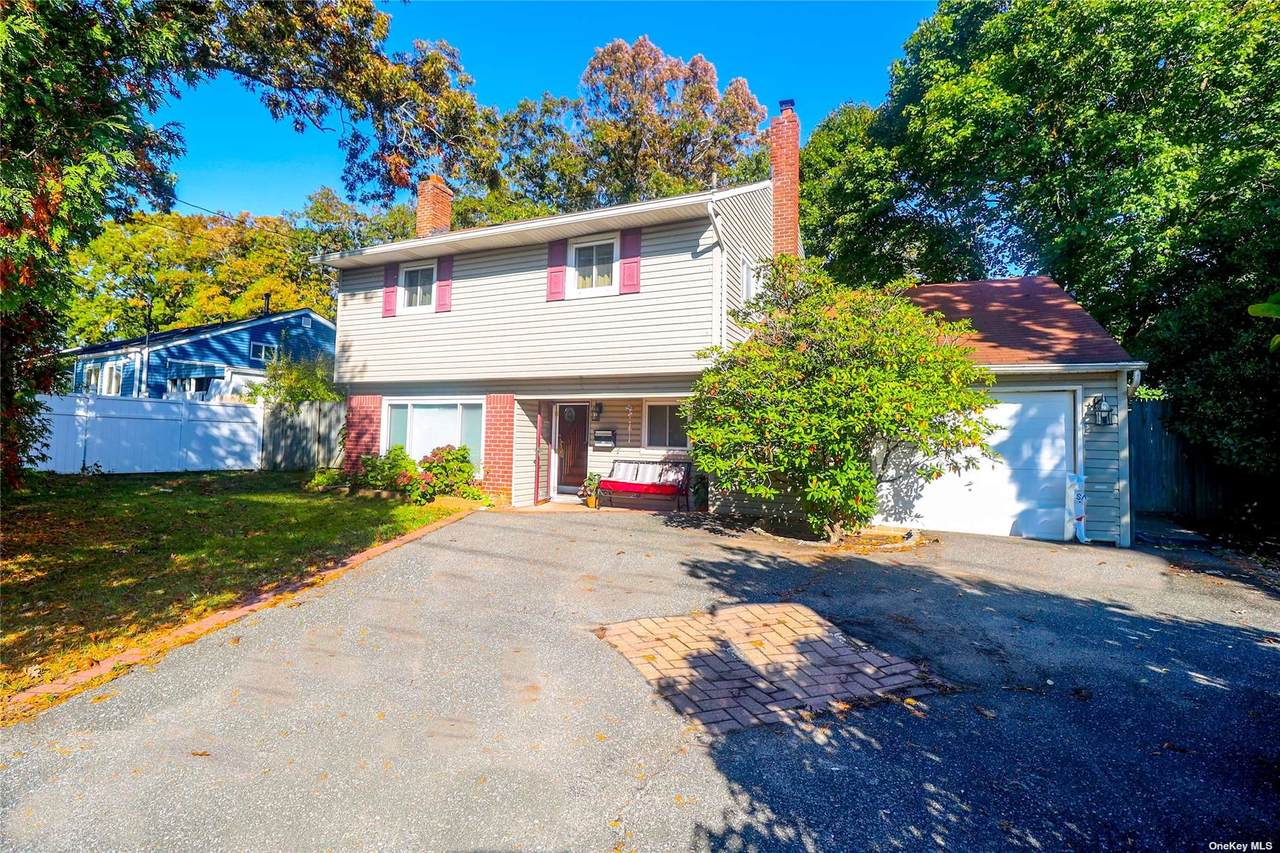 396 Oakwood Road - Photo 1