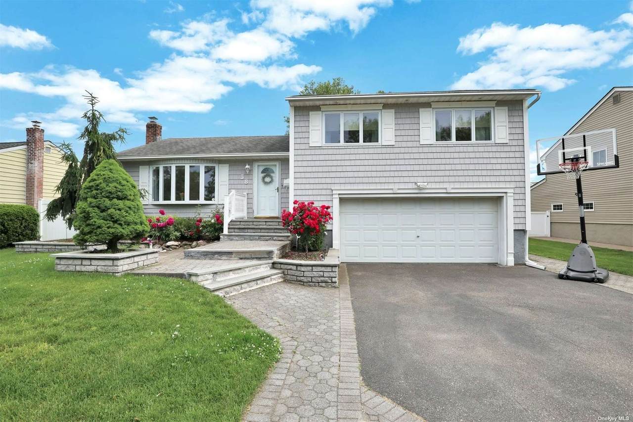 38 Audley Circle - Photo 1