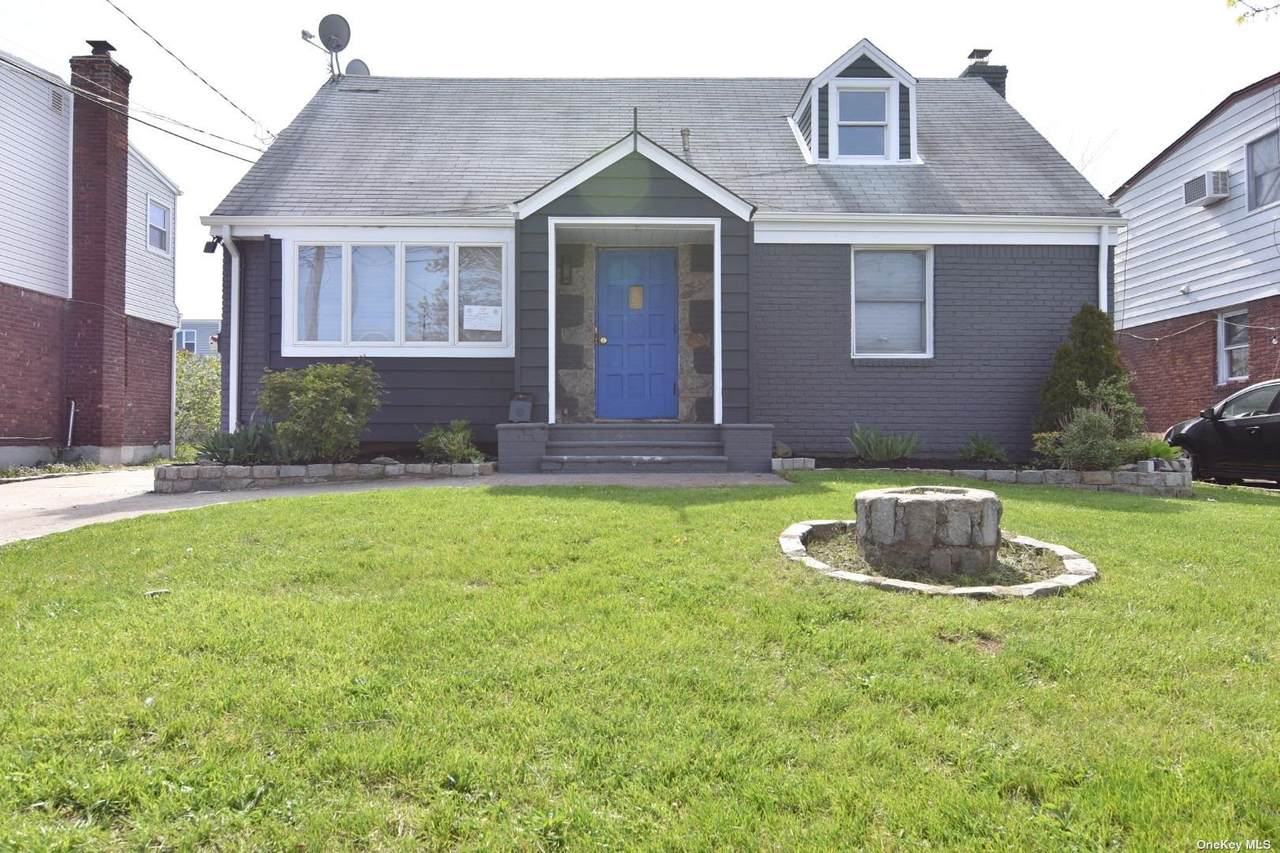2926 Eastern Boulevard - Photo 1