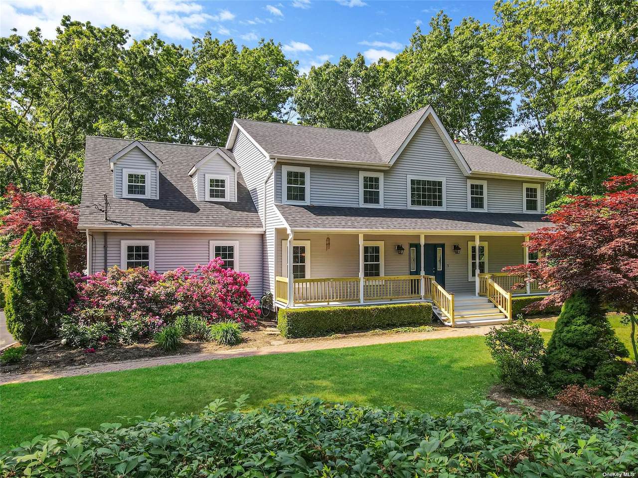 8 Franklin Avenue - Photo 1
