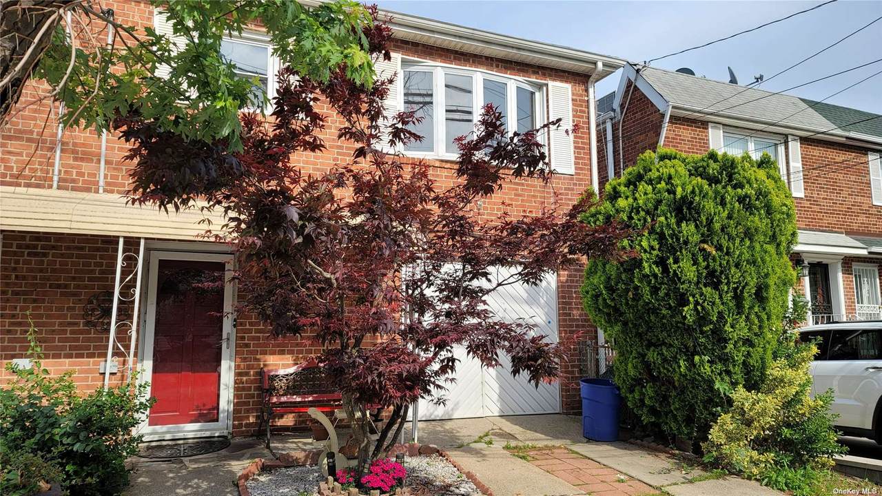 22-33 126 Street - Photo 1