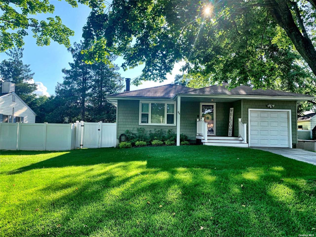 84 Oneida Avenue - Photo 1