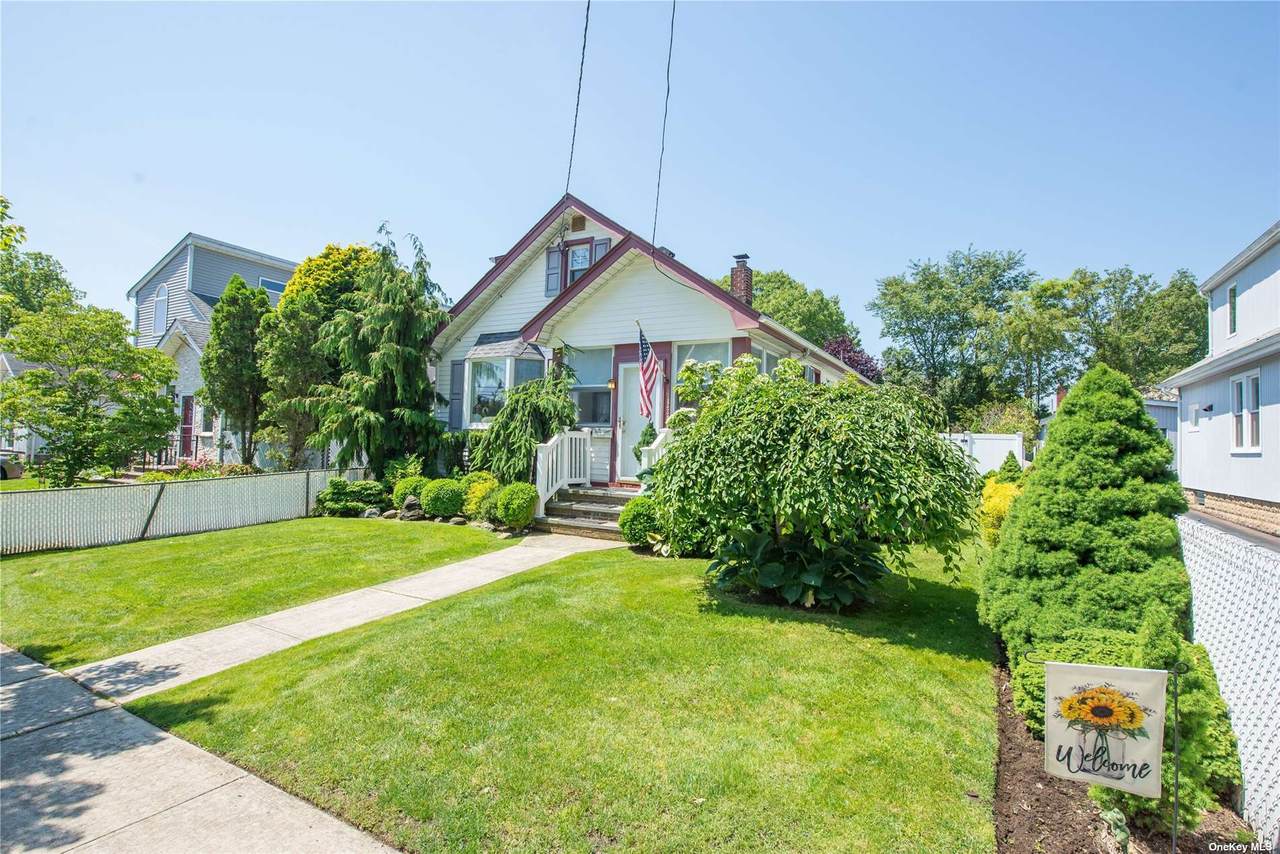 2722 Miller Avenue - Photo 1
