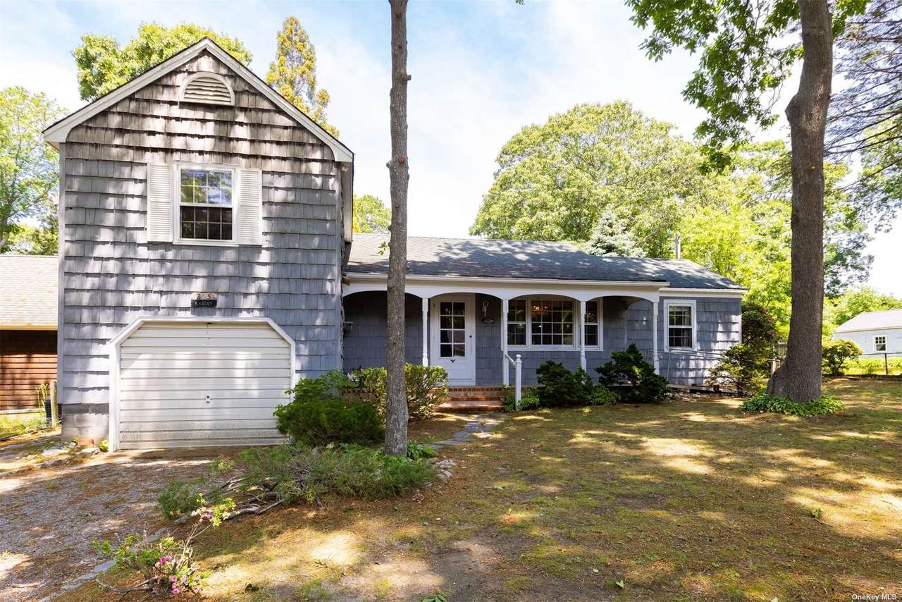 225 Oak Road - Photo 1