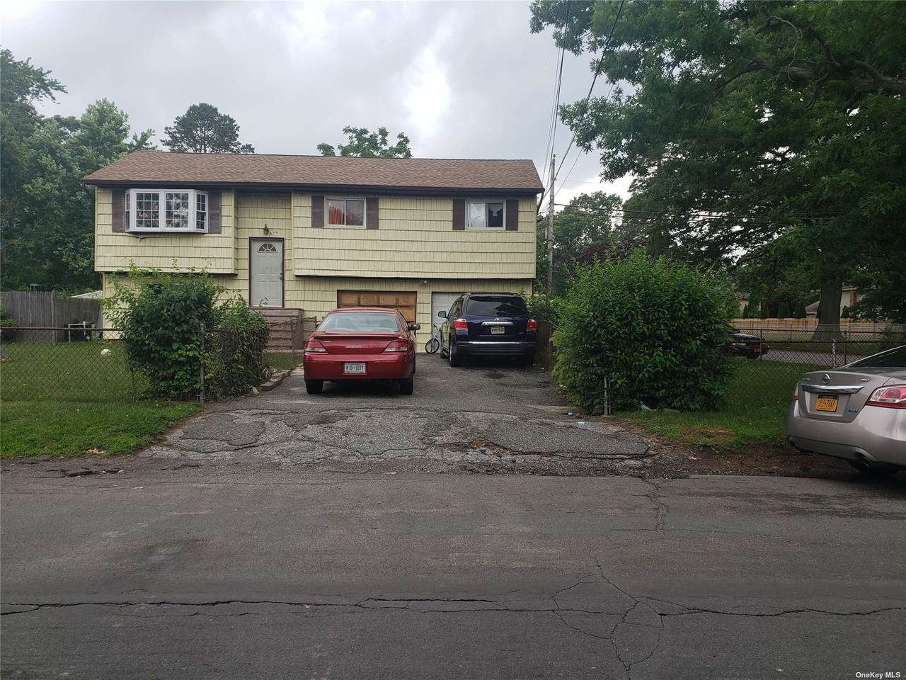 609 Centerwood Street - Photo 1