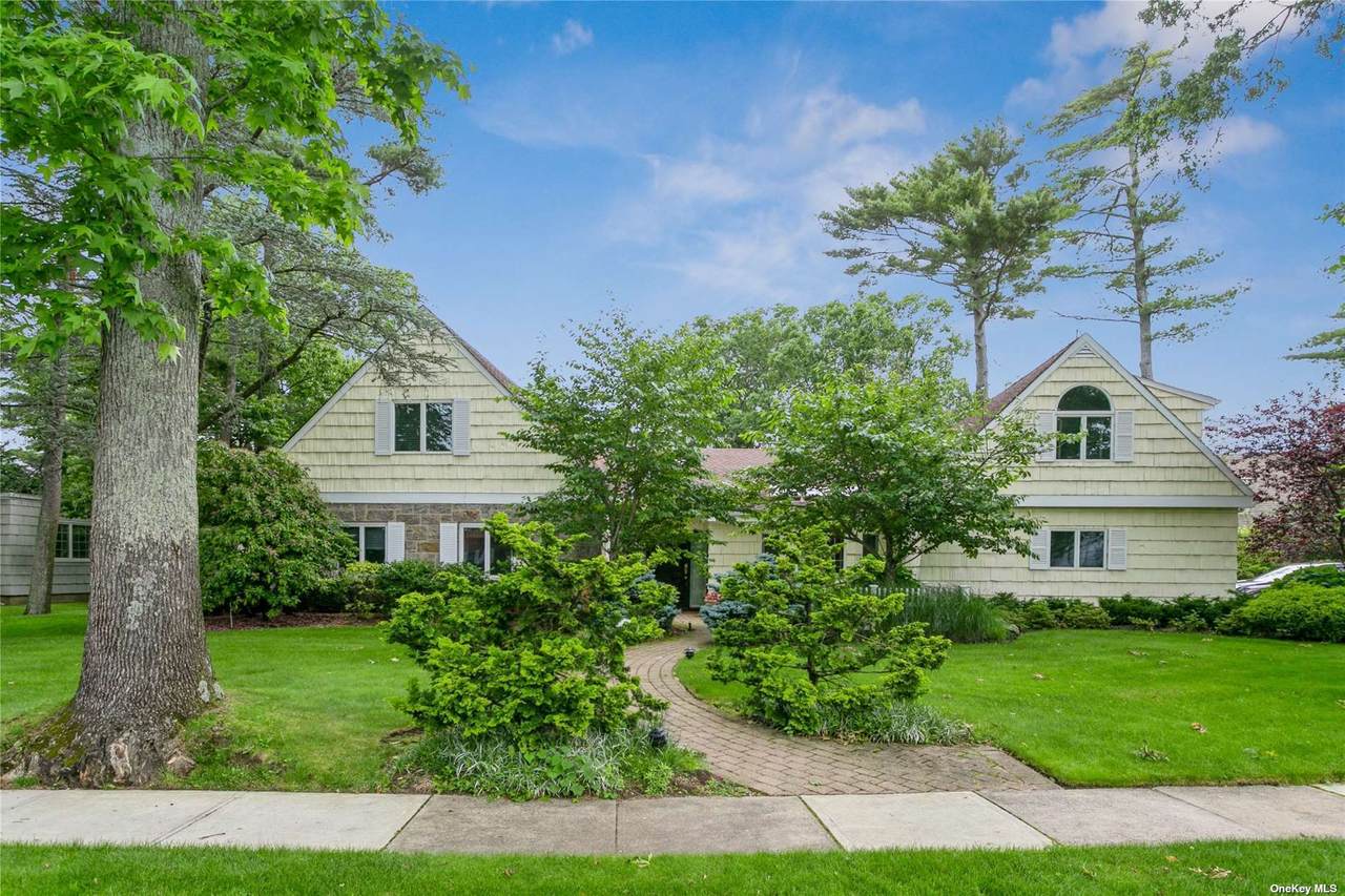 226 Willard Drive - Photo 1