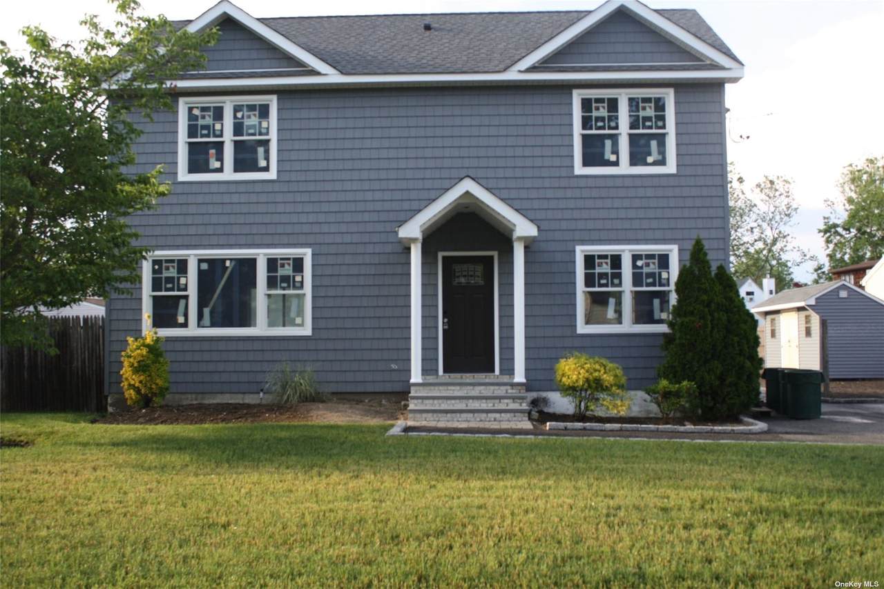 17 Tucker Lane - Photo 1