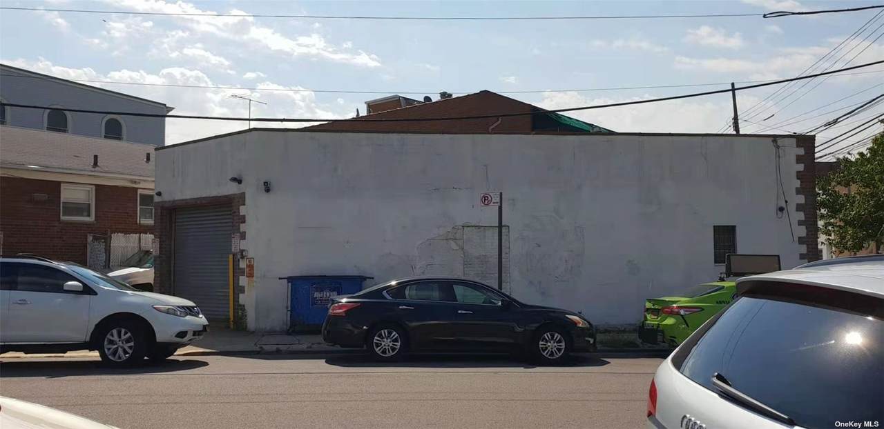 109-25 Corona Avenue - Photo 1