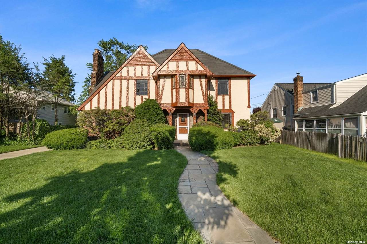 421 Long Beach Road - Photo 1