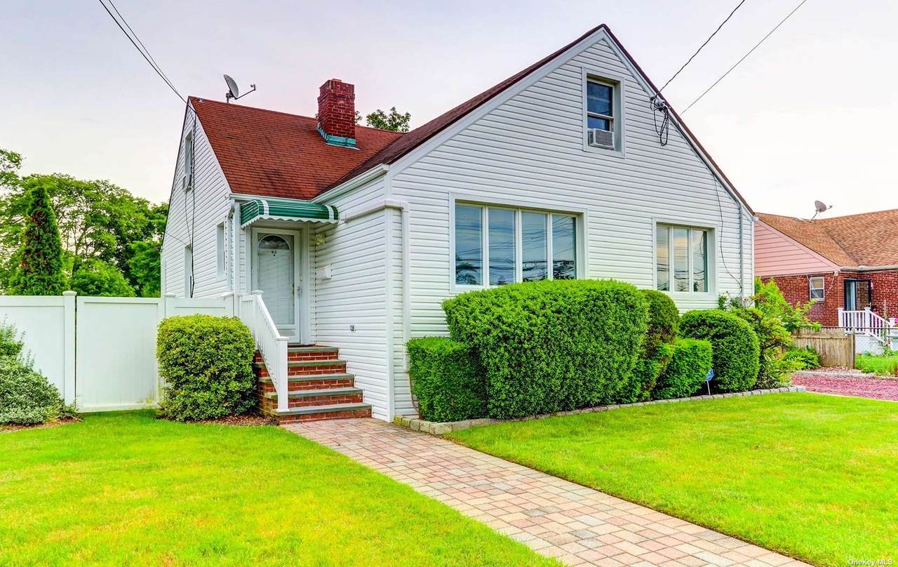 65 Carmans Road - Photo 1