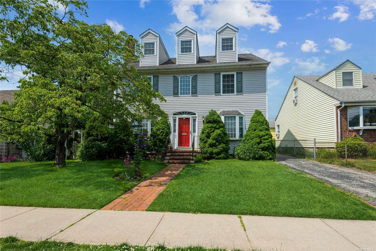 103 Dorset Avenue - Photo 1
