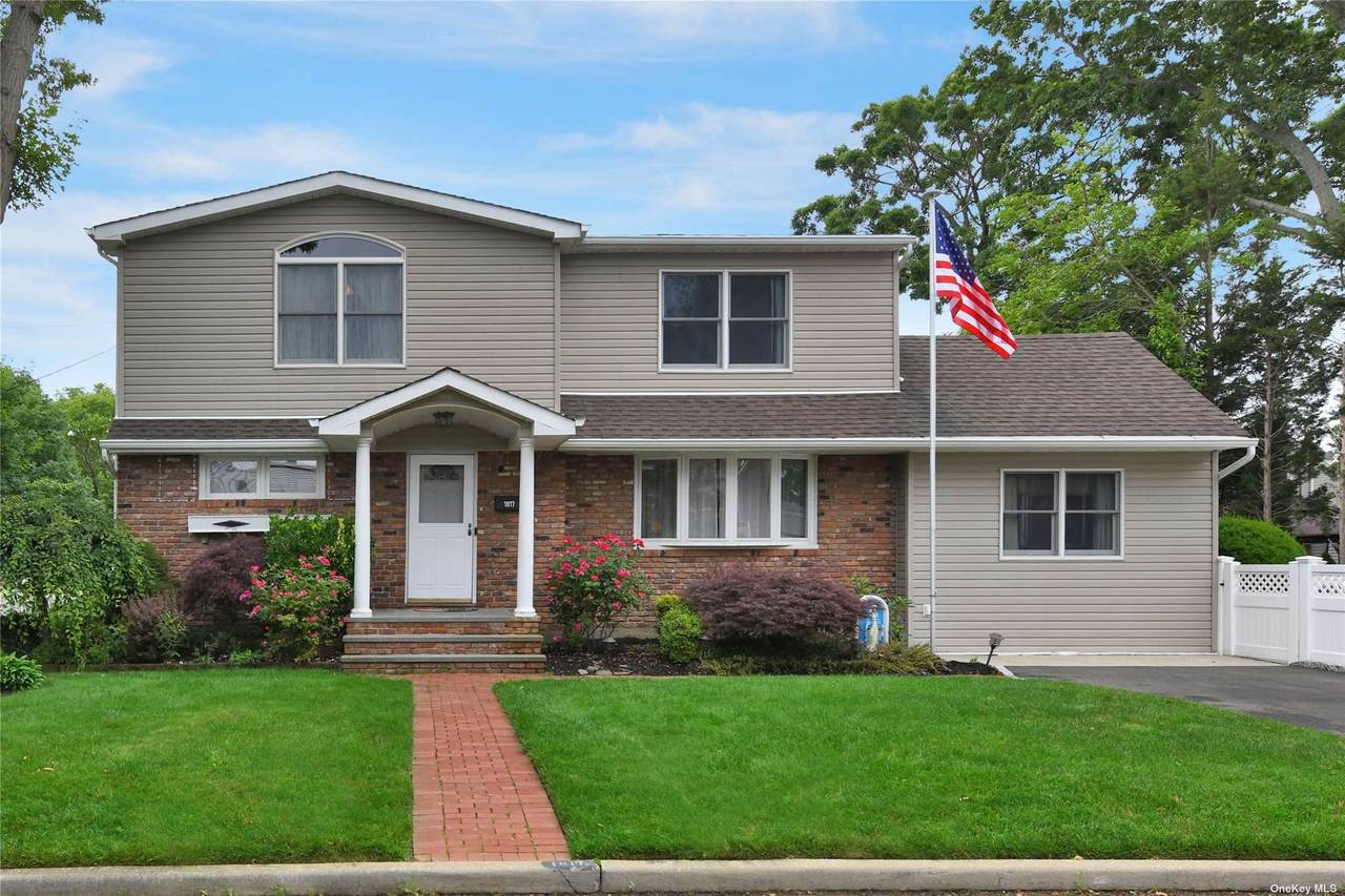 1817 Gormley Avenue - Photo 1