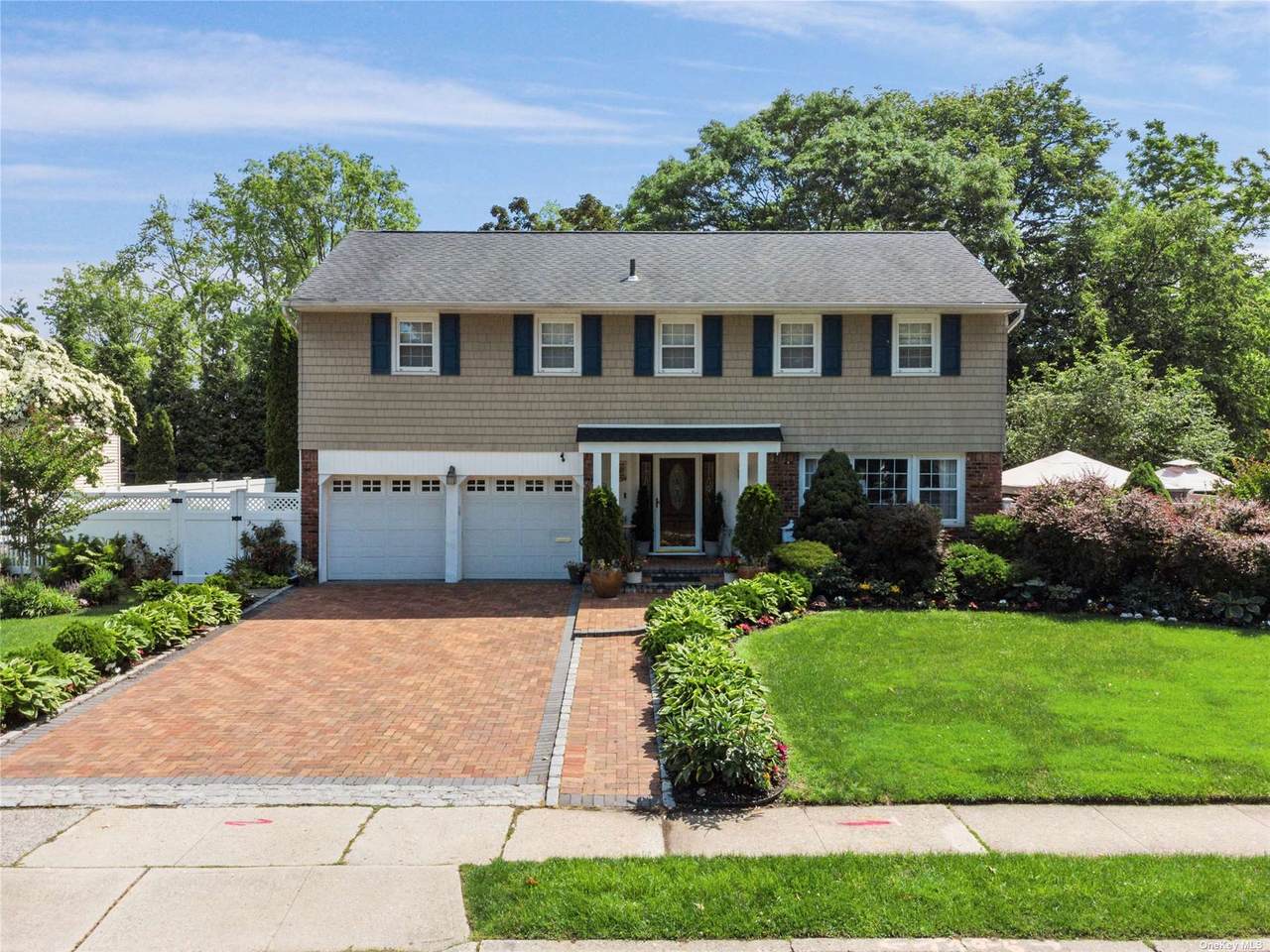 33 Nancy Drive - Photo 1