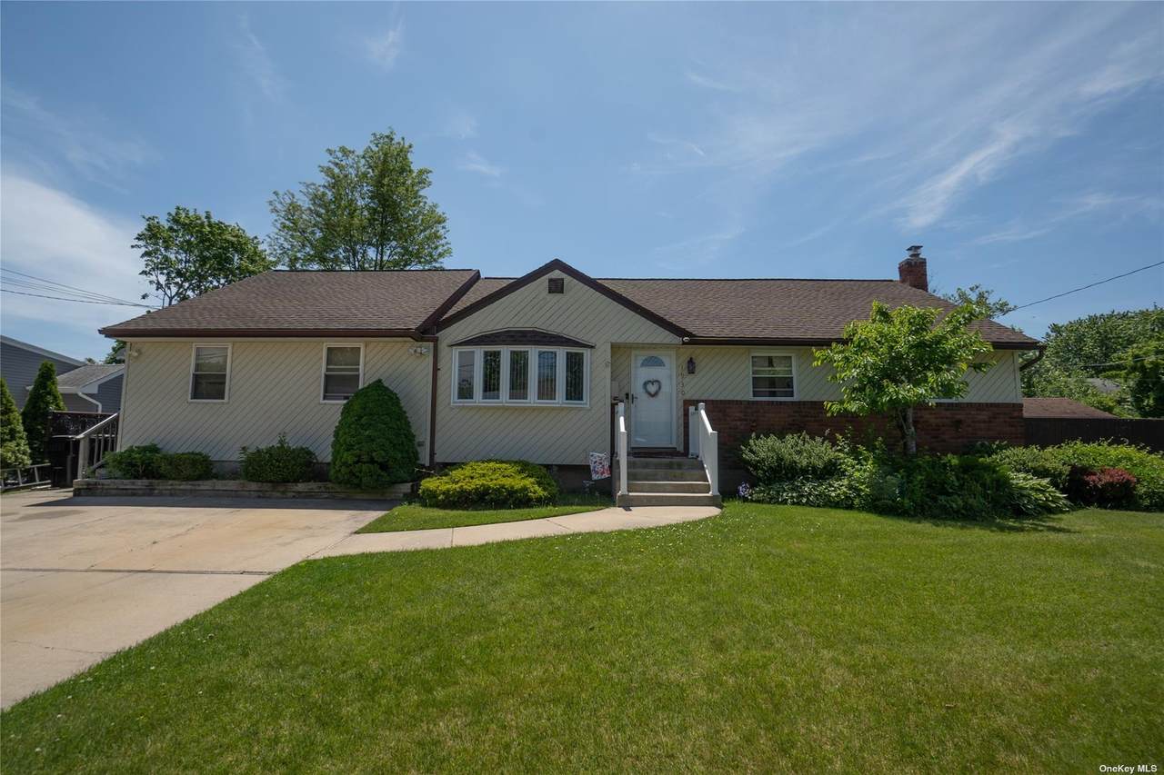 1930 Adams Avenue - Photo 1