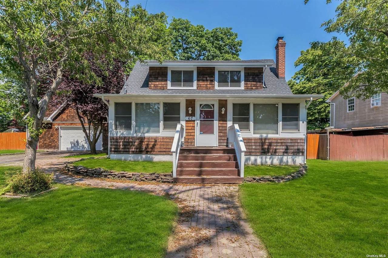 67 Moriches Drive - Photo 1