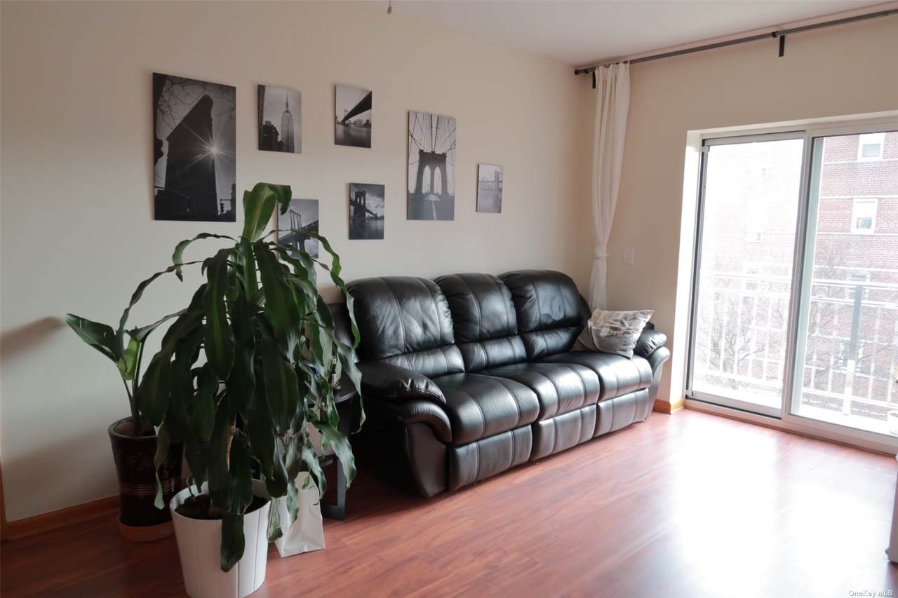 112-45 39 Ave - Photo 1
