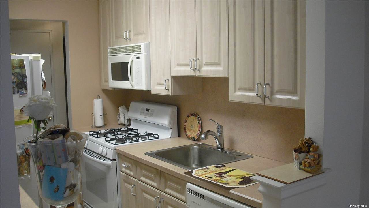 84-39 153rd Avenue - Photo 1
