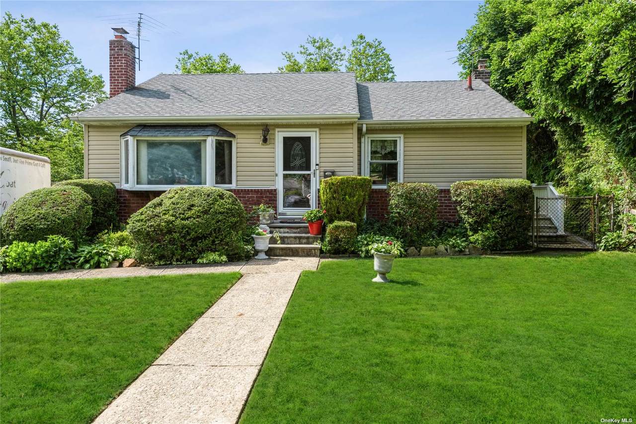18 Frances Lane - Photo 1
