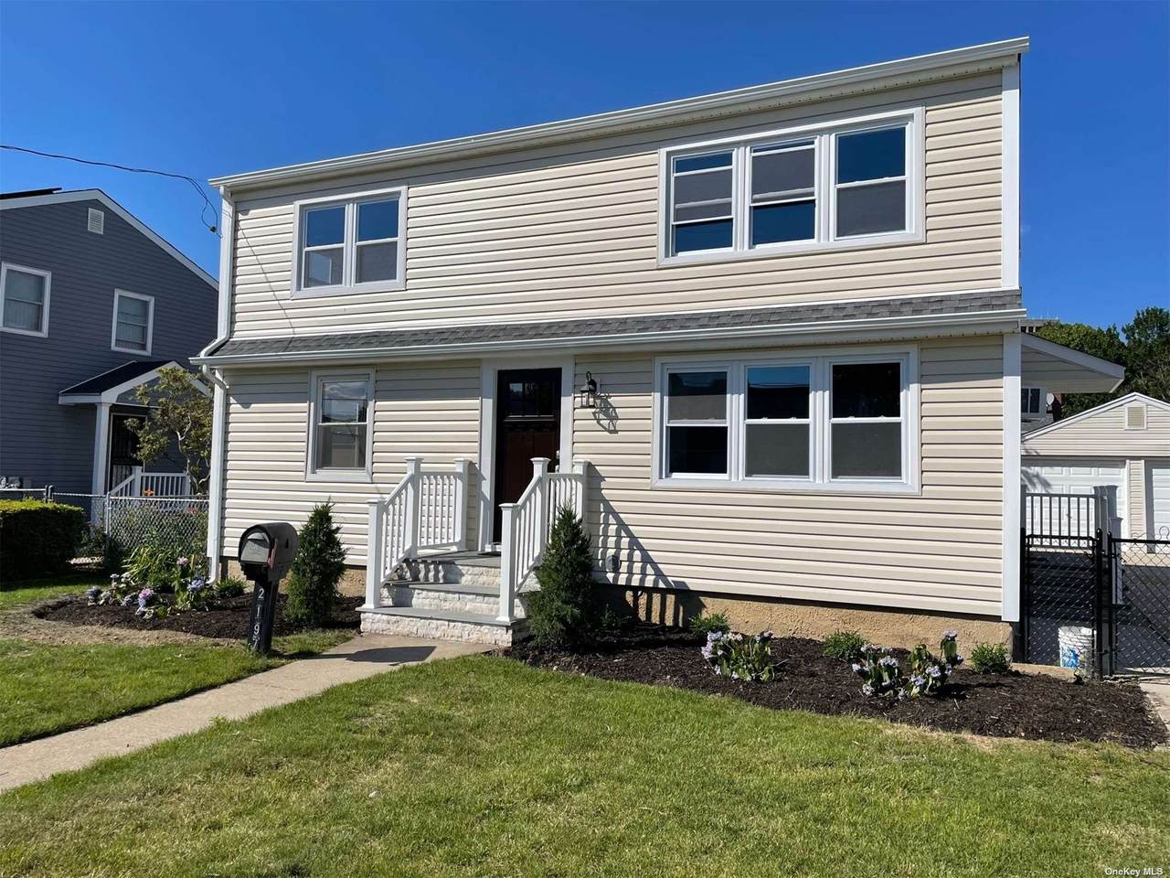 2197 5th Street - Photo 1