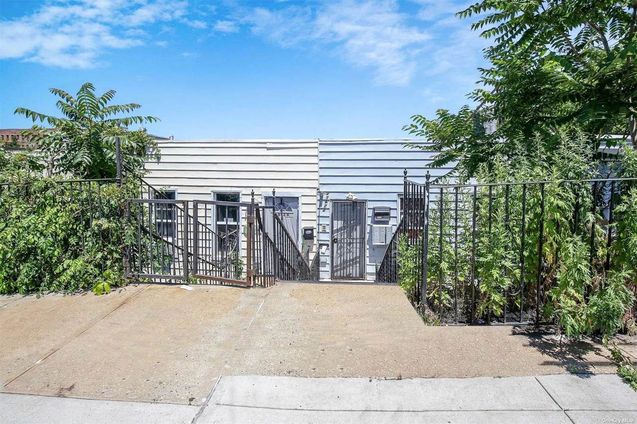 1622 Adams - Photo 1