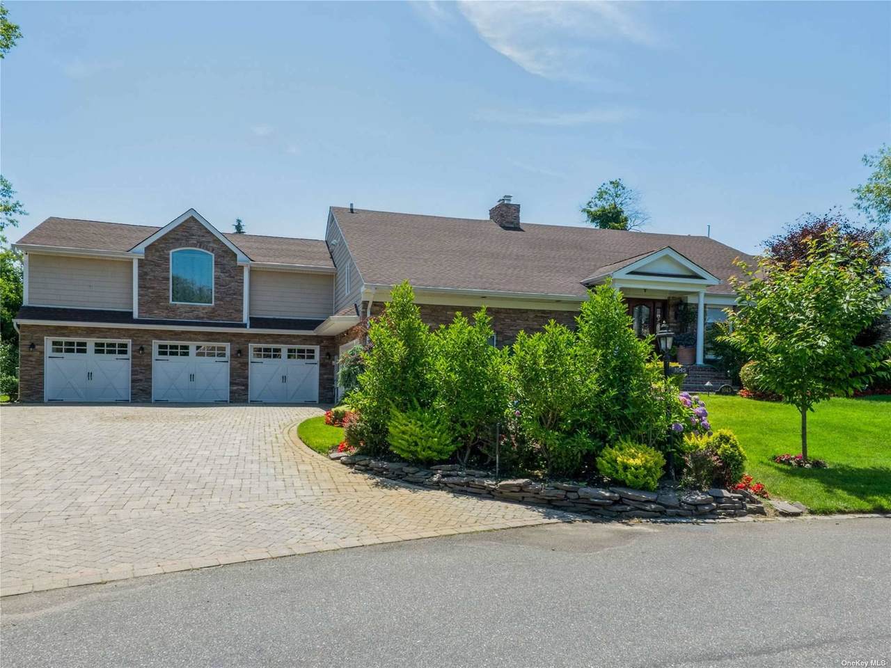 1045 Channel Drive - Photo 1
