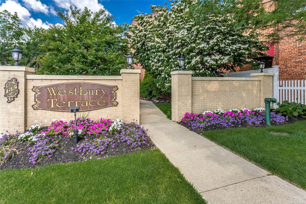 135 Post Avenue - Photo 1