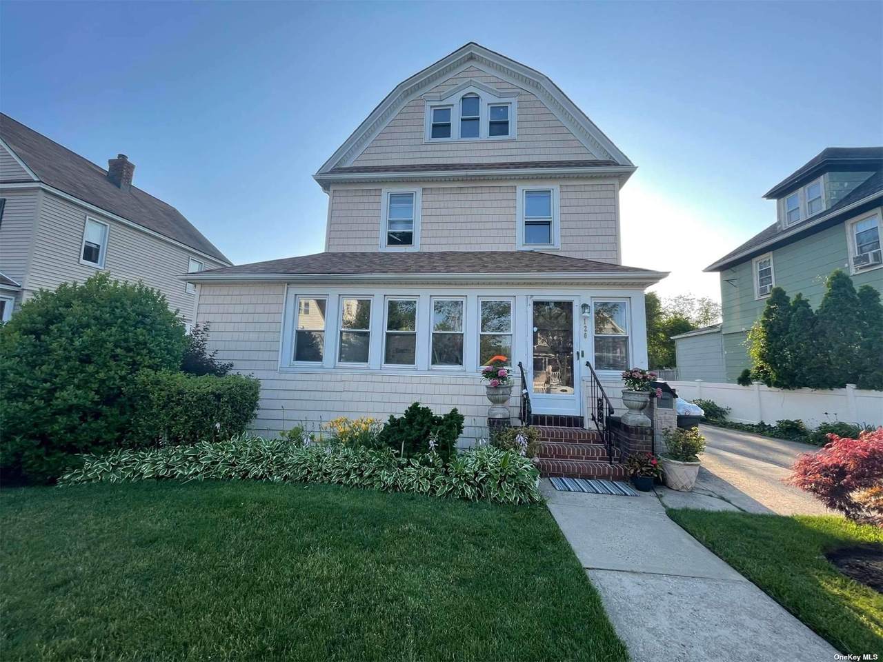 120 Forest Avenue - Photo 1