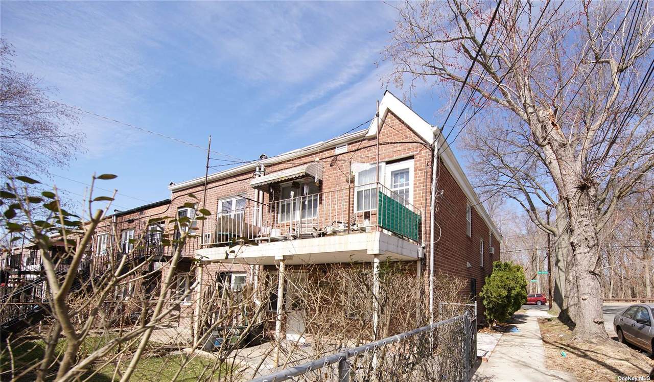 160-20 Booth Memorial Avenue - Photo 1
