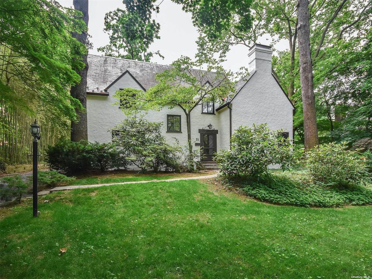 24 Beacon Hill Road - Photo 1